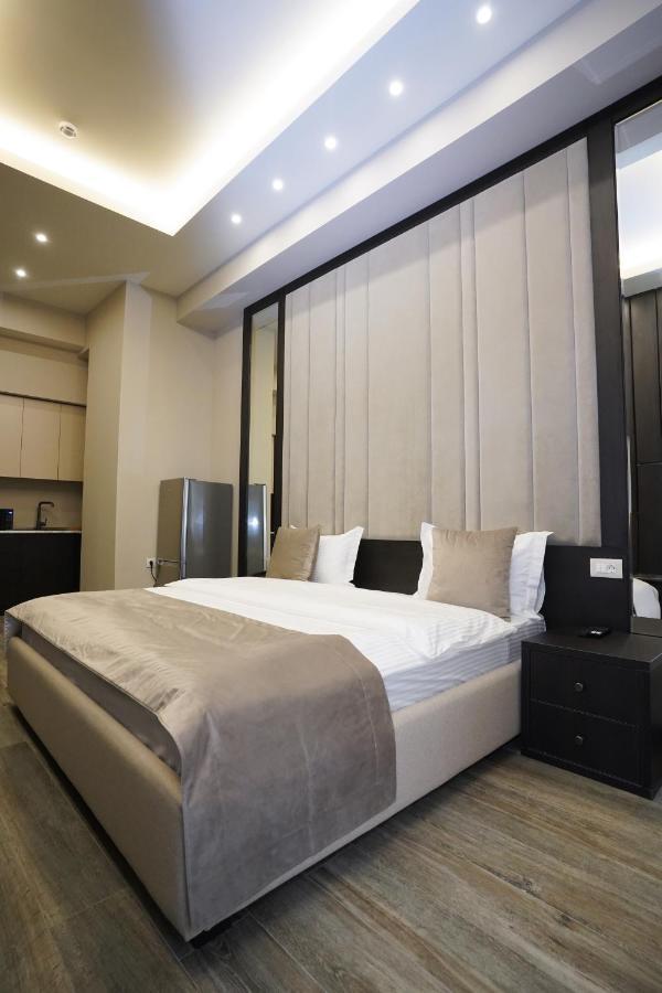 Soho Hotel City Centre Erevan Exterior foto