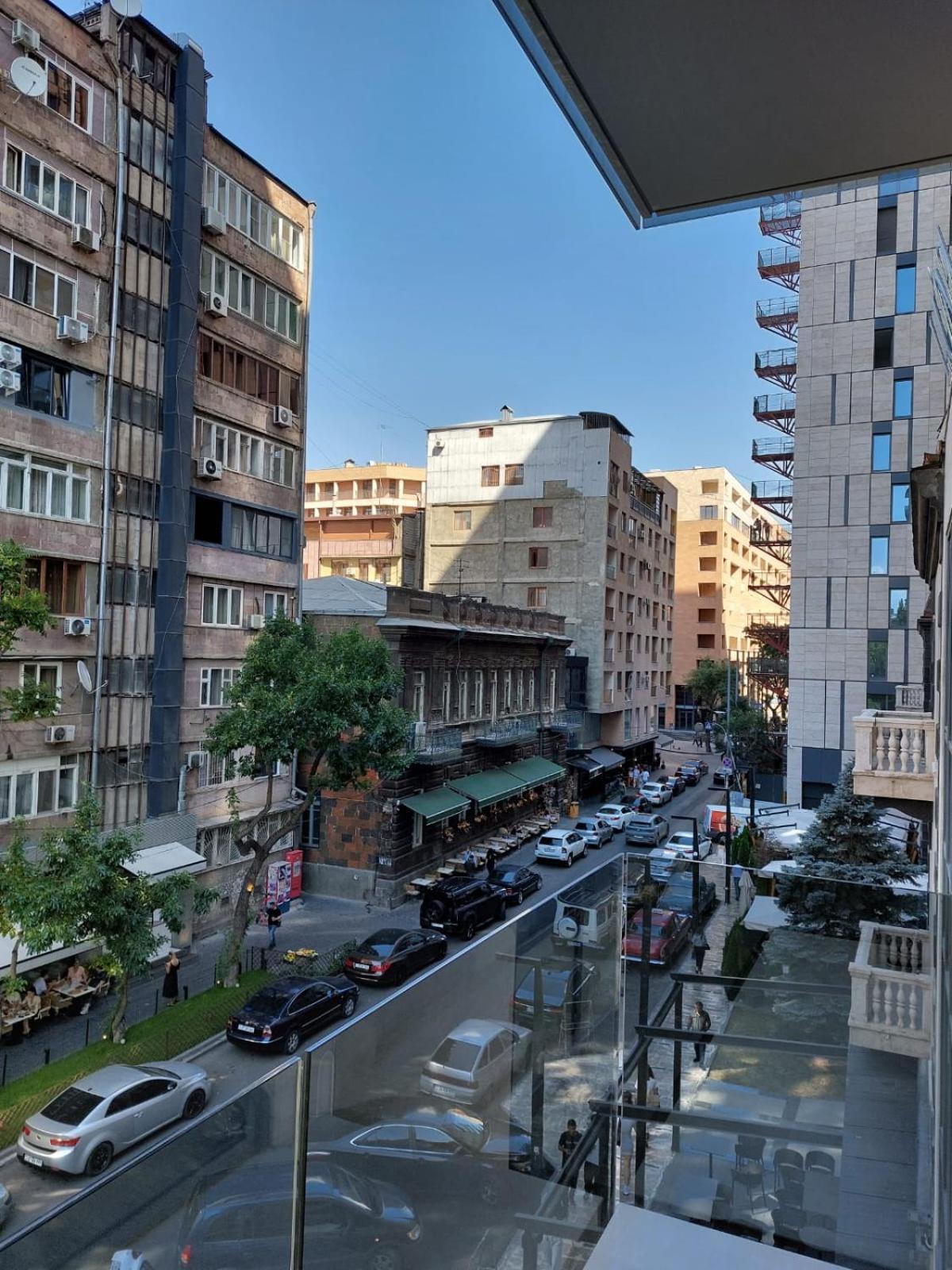 Soho Hotel City Centre Erevan Exterior foto